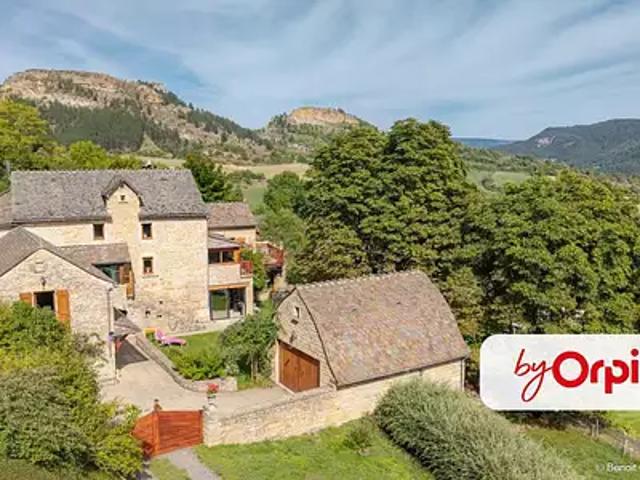 Barjac 48000 Achat / Vente maison 8 pièces t8 piscine jardin