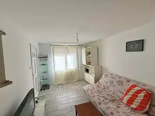 Barjols 83670 Achat / Vente appartement 2 pièces t2
