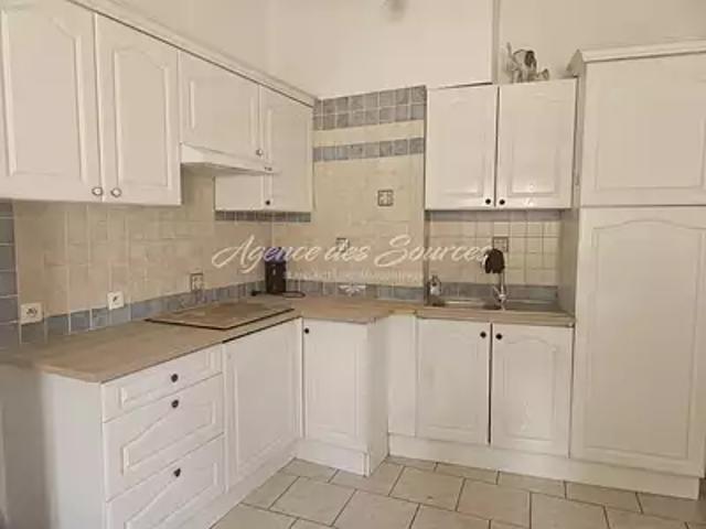 Barjols 83670 Location appartement 1 pièce t1