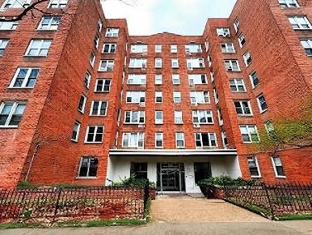 Barker Ave Apt Lb
