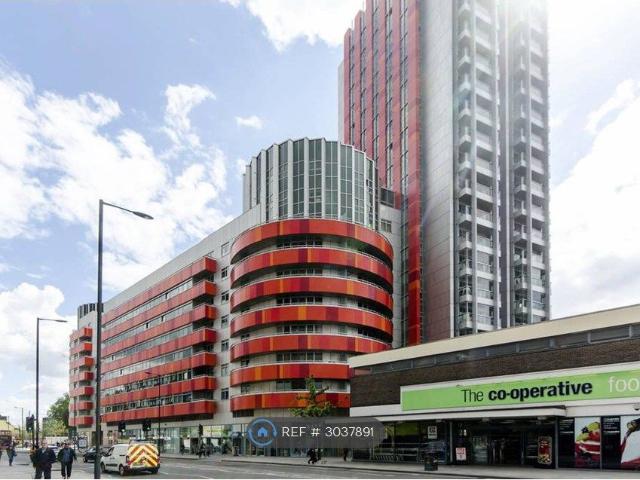 Barking Road, Canning Town E16, 2 bed flat to rent, £2,400 pcm | PrimeLocation