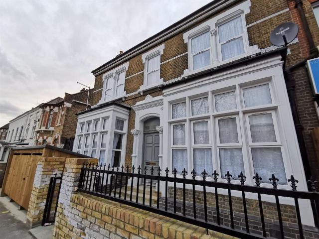 Barking Road, London, London E13, 2 bed flat to rent, £1,850 pcm | PrimeLocation