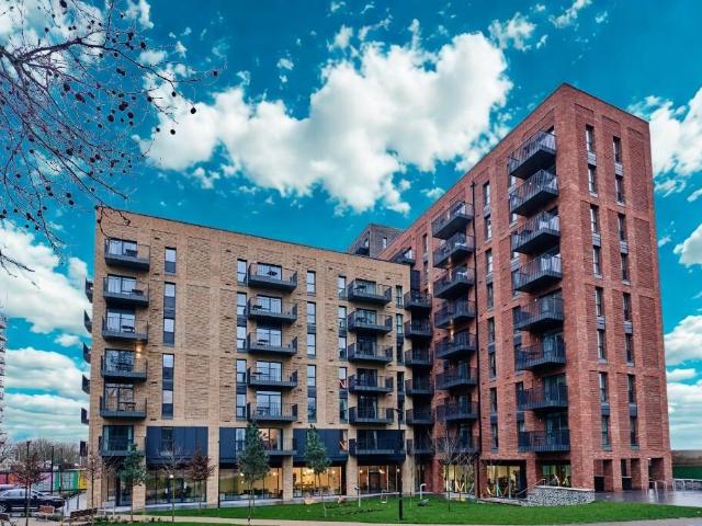 Barking Wharf Square Barking IG11 1 bed apartment to rent £1,820 pcm £420 pw