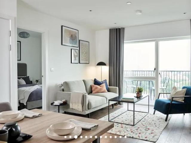 Barking Wharf Square, Barking IG11 2 bed apartment to rent £2,400 pcm £554 pw