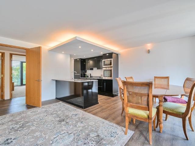 Barlby Road London W10 2 bed apartment to rent £3,500 pcm £808 pw
