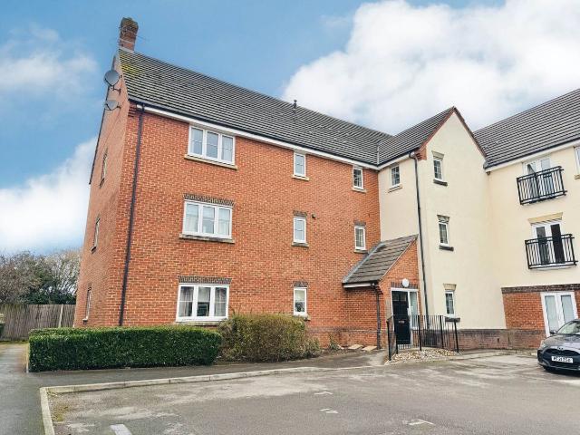 Barley Close, Wallingford OX10, 2 bed flat to rent, £1,250 pcm | PrimeLocation