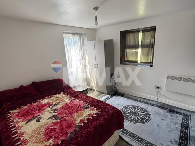 Barley Lane, Romford RM6, 1 bed flat to rent, £1,300 pcm | PrimeLocation