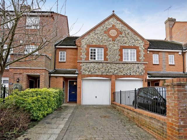Barley Way, Marlow SL7, 3 bed terraced house to rent, £3,250 pcm | PrimeLocation