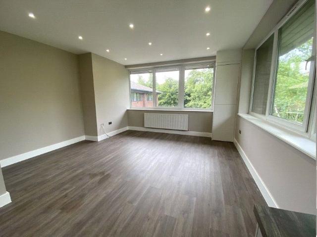 Barley Way, Fleet, Hampshire GU51, 1 bed flat to rent, £1,150 pcm | PrimeLocation