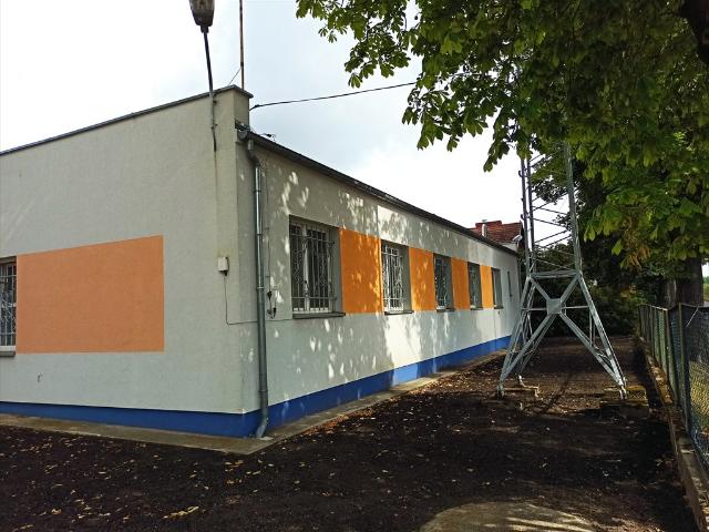 Przestronny biurowiec z garażem, 230 m², atrakcyjna oferta
