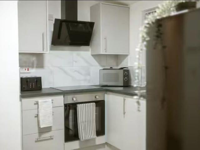 Barlow Moor Road, Chorlton, Manchester M21, 1 bed flat to rent, £945 pcm | PrimeLocation