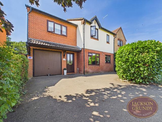 Barn Owl Close, East Hunsbury NN4, 4 bed detached house to rent, £1,800 pcm | PrimeLocation