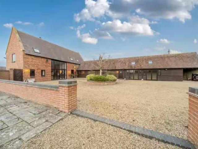Barn for rent in Fell Mill Lane, Honington, CV36