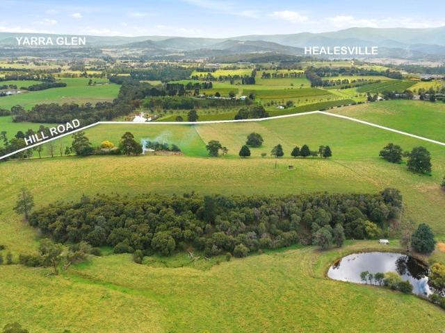 BARNALEE 70 ACRES THE TOP 2 OF AUSTRALIA'S RECENTLY AWARDED BEST WINERIES ONLY A 2 MINUTE DRIVE EITHERWAY