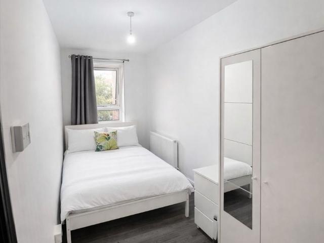 Barnardo Gardens, Wapping E1, 5 bed shared accommodation to rent, £890 pcm | PrimeLocation