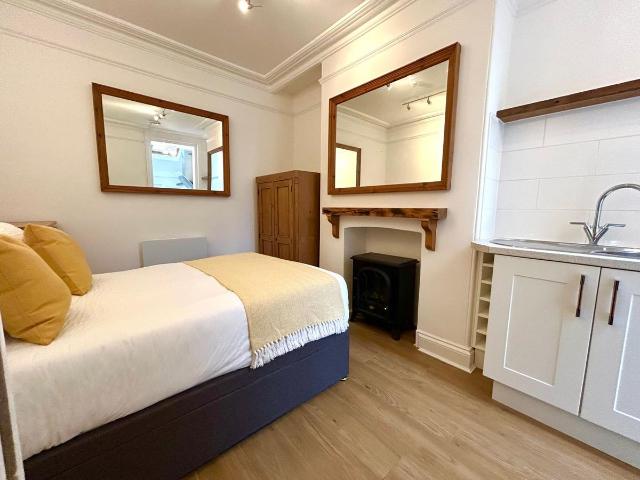Barnardo Road, St Leonards, Exeter EX2, Studio to rent, £750 pcm | PrimeLocation