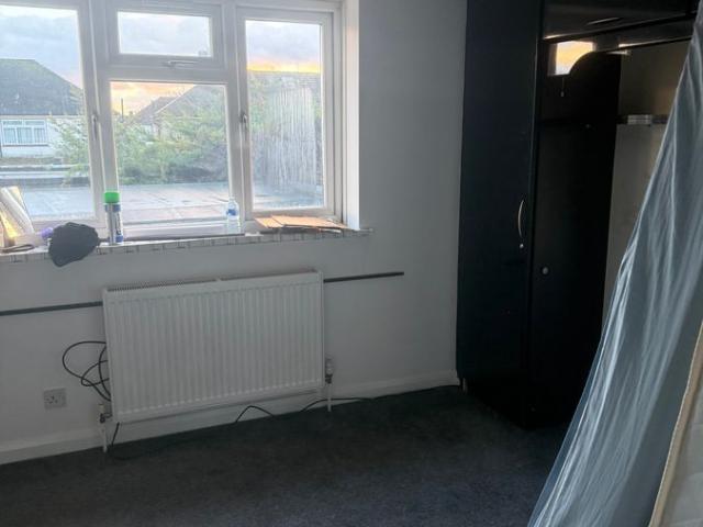 Barnes Avenue, Southall UB2, 2 bed semi detached house to rent, £2,150 pcm | PrimeLocation
