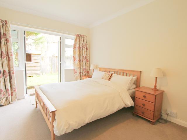 Barnes End, New Malden KT3, 2 bed maisonette to rent, £1,875 pcm | PrimeLocation