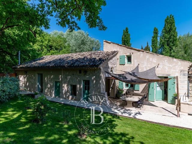 Barnes Exceptionnel Domaine à Grignan 780m2 de bâti 2. m² Grignan