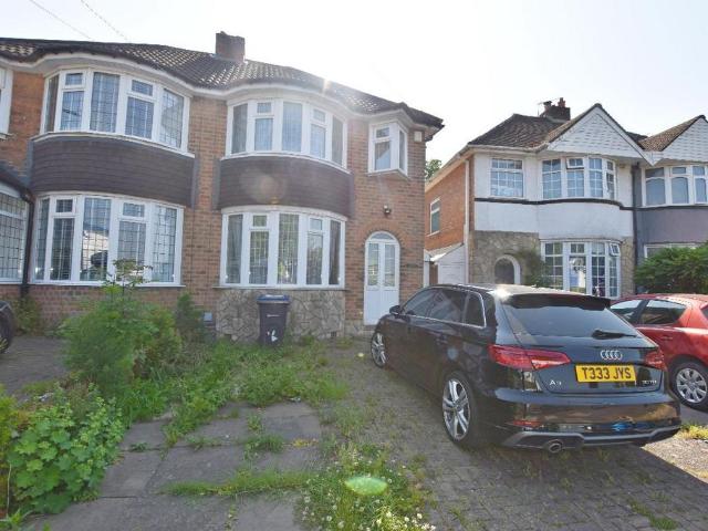 Barnes Hill / Overfield Drive, Barnes Hill, Bartley Green, B29 5TY, United Kingdom | 3 bed duplex for rent #139267646 | Rentberry