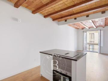 Barnes International presenta este piso completamente reform. 69m² Barcelona