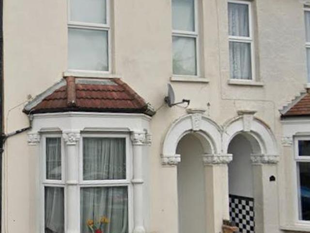 Barnfield Road, Belvedere Studio to rent £1,045 pcm £241 pw
