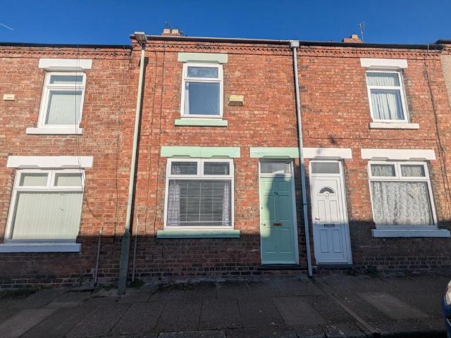 Barningham Street, Darlington, DL3 2 bed terraced house to rent £625 pcm £144 pw