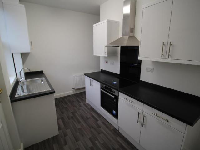Barningham Street, Darlington DL3 2 bed house to rent £625 pcm £144 pw