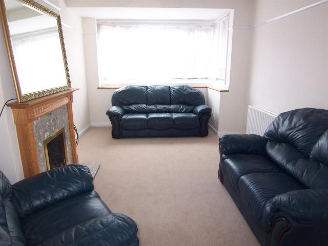 Barnsbury Close, New Malden KT3, 3 bed property to rent, £2,300 pcm | PrimeLocation