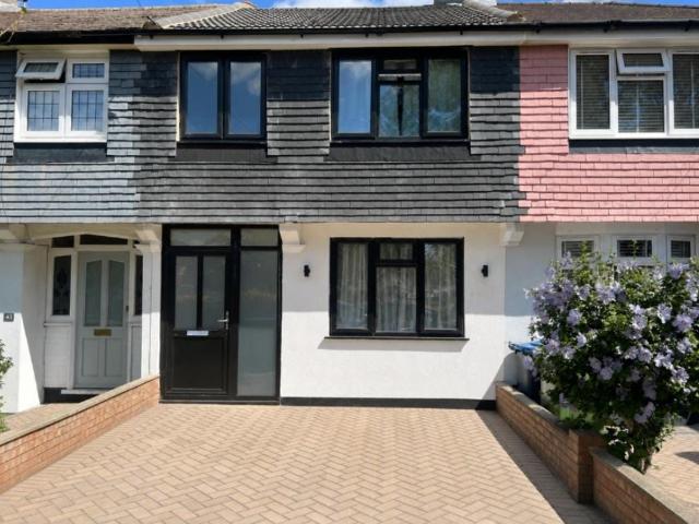 Barnsbury Crescent, Tolworth KT5, 3 bed detached house to rent, £2,995 pcm | PrimeLocation