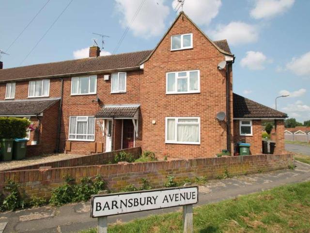 Barnsbury Avenue, Aylesbury HP20 1 bed flat to rent £900 pcm £208 pw