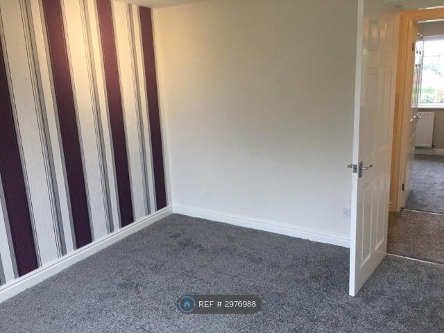 Barnsdale Road, Castleford WF10, 2 bed flat to rent, £695 pcm | PrimeLocation
