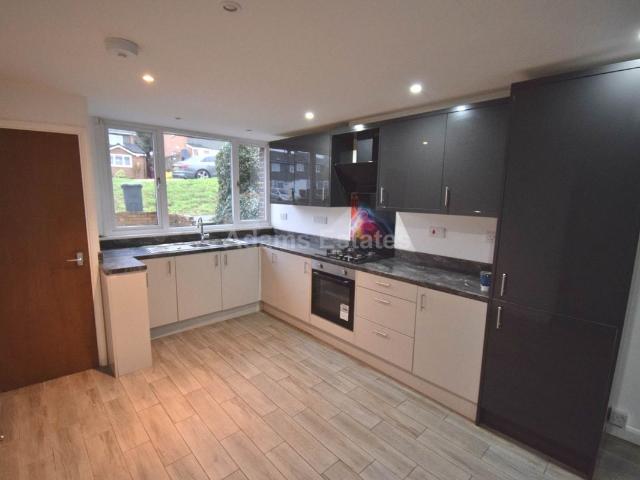 Barnsdale Road, Reading RG2, 4 bed terraced house to rent, £3,000 pcm | PrimeLocation