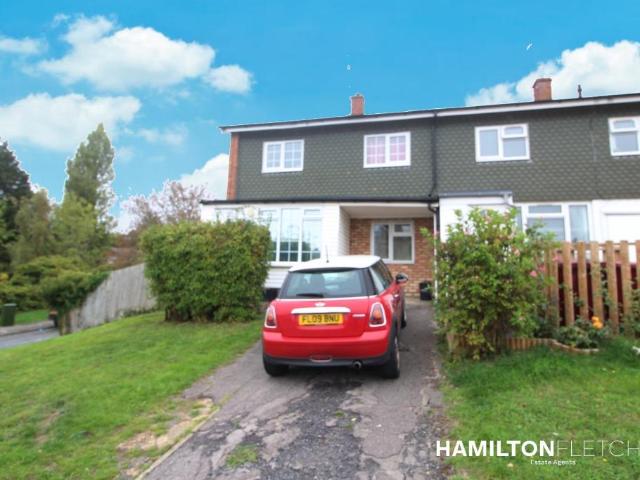 Barnsdale Road, Reading, RG2 4 bed house to rent £2,200 pcm £508 pw