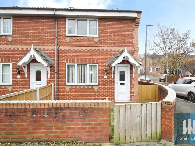 Barnsley Road, Hemsworth, Pontefract WF9, 2 bed end terrace house to rent, £750 pcm | PrimeLocation