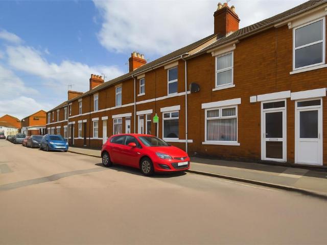 Barnwell Street, KETTERING 2 bed house to rent £990 pcm £228 pw