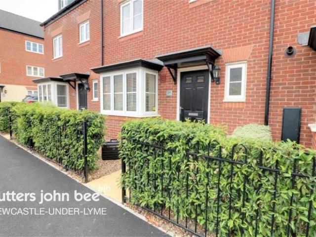 Barnton Way, Sandbach, Cheshire 4 bed semi detached house to rent £900 pcm £208 pw