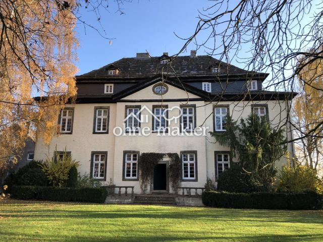 Barockschloss Natzungen 1728 – Historisches Herrenhaus auf 5.000 m² Parkgrundstück