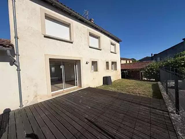 Baron 33750 Location maison 5 pièces t5