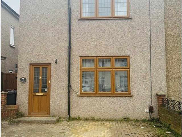 Baron Road, Dagenham RM8, 3 bed terraced house to rent, £2,100 pcm | PrimeLocation