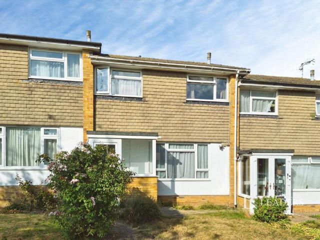 Barons Way, Polegate, East Sussex, BN26 3 bed house to rent £1,500 pcm £346 pw