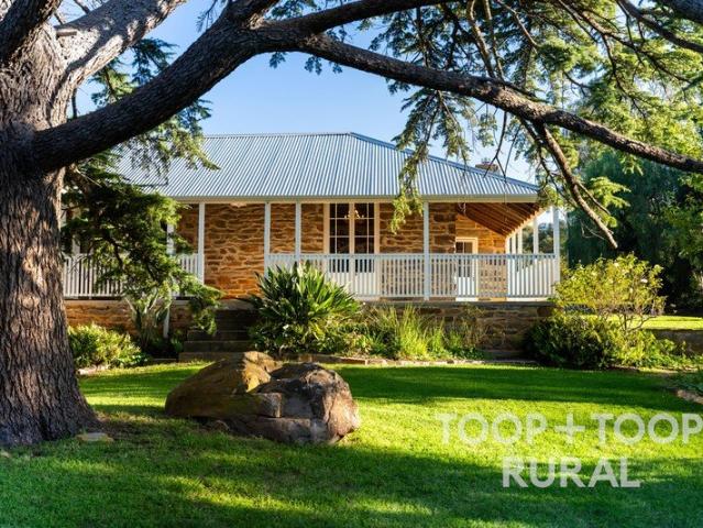 Barossa Estate Living