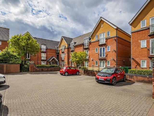 Barquentine Place, Cardiff CF10 2 bed apartment to rent £1,150 pcm £265 pw