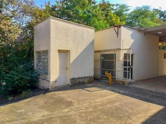 Barracão Comercial à Venda no Bairro Morumbi, em Piracicaba