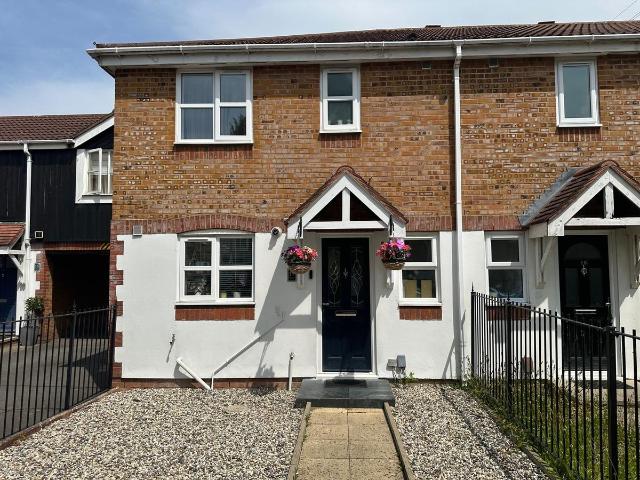 Barrass Close, Enfield EN3, 3 bed terraced house to rent, £2,500 pcm | PrimeLocation