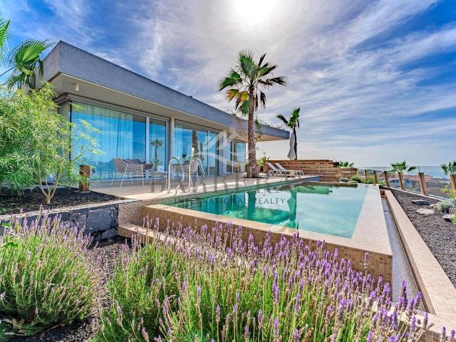 Barreras Realty presenta una oportunidad verdaderamente pres. 265m² Abama