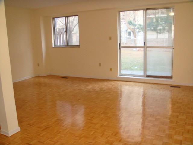 Barrington Ave Townhouses 3 Bedroom Home for Rent at 177 151 177 Barrington Ave, Toronto, ON M4C 5N1 Crescent Town