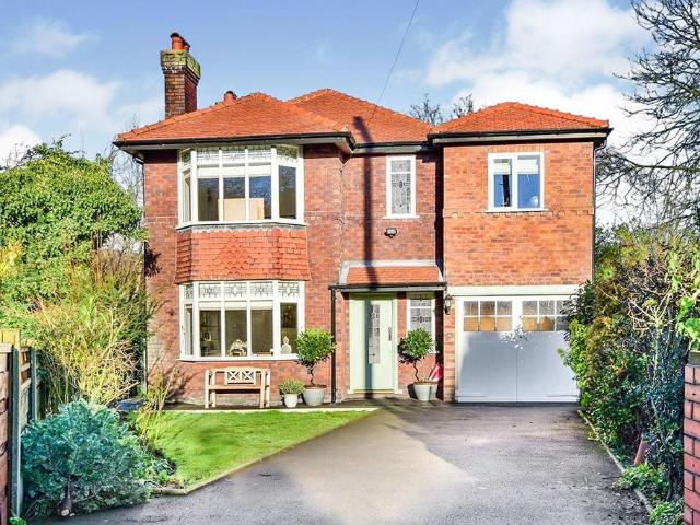 Barrington Avenue, Cheadle SK8 4 bed detached house to rent £2,500 pcm £577 pw