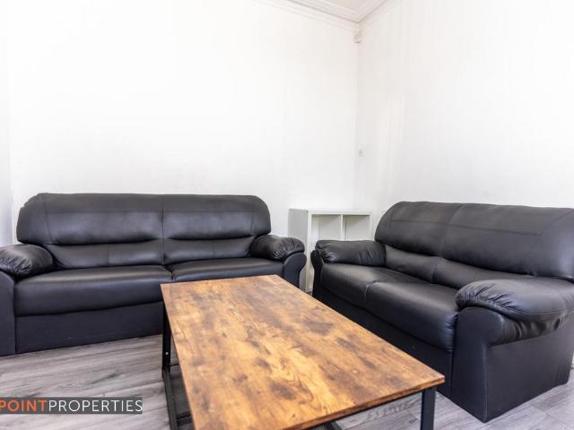 Barrington Road, Liverpool, L15 3HN, United Kingdom | 5 bed townhouse for rent #120455747 | Rentberry
