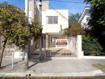 Barrio Alto Verde Excelente Casa de Categoría de 3 Dormitorios, 1 en Suitte con Vestidor, Amplia con Cochera Doble, 3 Baños y Patio